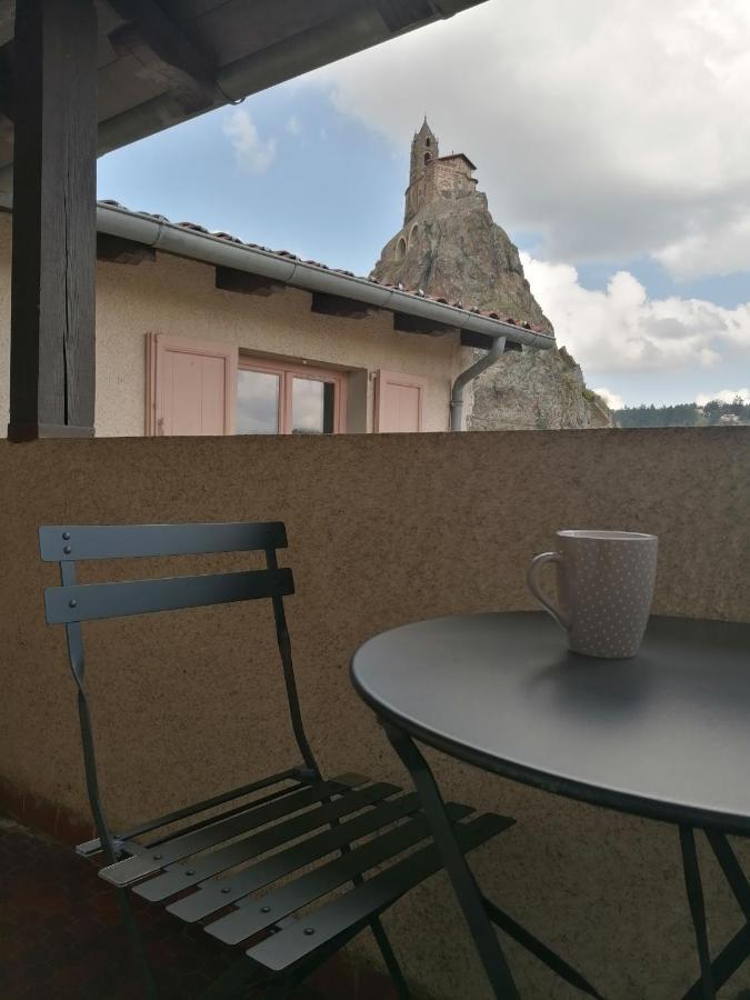 Apartament Studio Avec Balcon Au Pied Du Rocher D'Aiguilhe Le Puy-en-Velay Zewnętrze zdjęcie