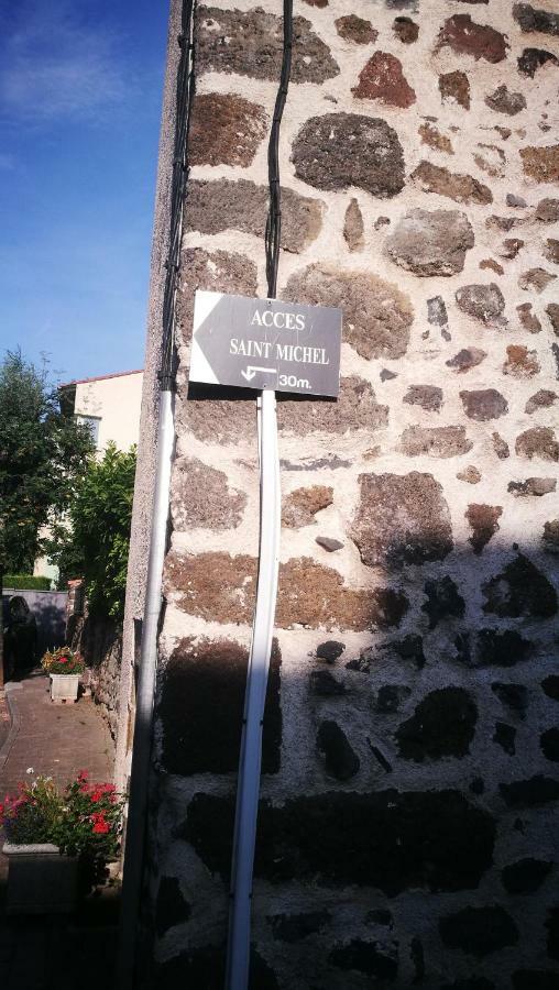 Apartament Studio Avec Balcon Au Pied Du Rocher D'Aiguilhe Le Puy-en-Velay Zewnętrze zdjęcie